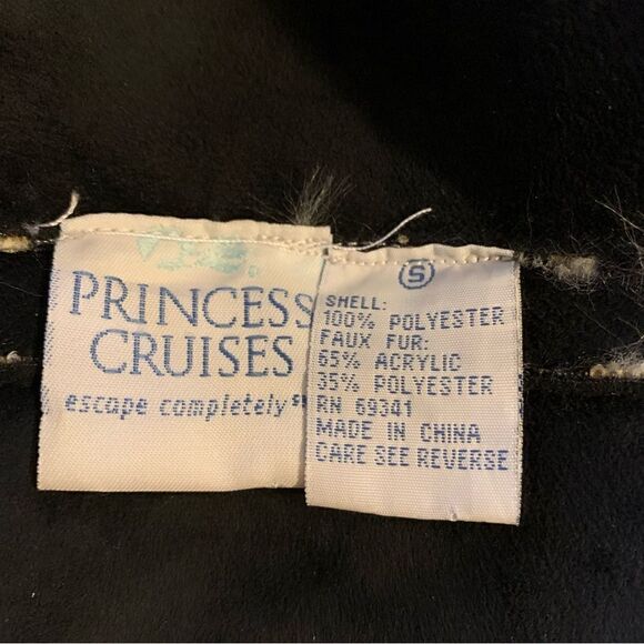 Princess Cruises Faux Fur Vest Reversible Extra Soft Sz Small NWOT Gorgeous - Picture 5 of 5